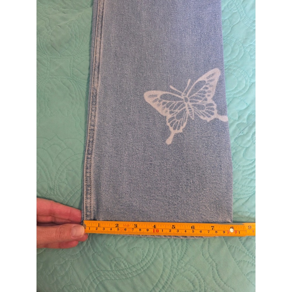Hollister Ultra High-Rise Dad Jeans Light Wash Butterfly Print 26X31 Size 3R NWT - Picture 10 of 10